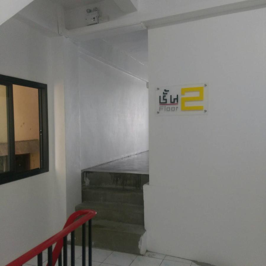 素叻他尼 港口旅舍旅舍 外观 照片