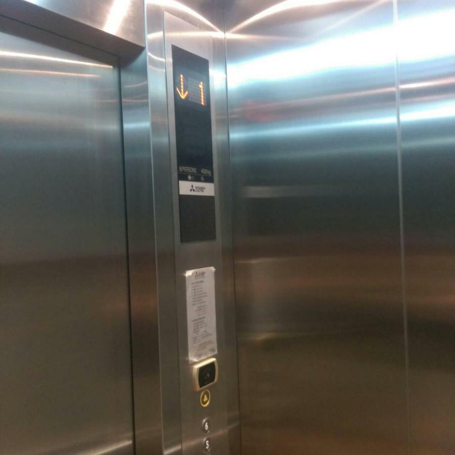 素叻他尼 港口旅舍旅舍 外观 照片